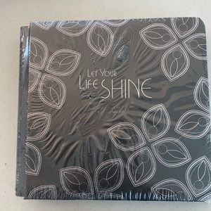 Creative Memories 7x7 limited edition album cover - black